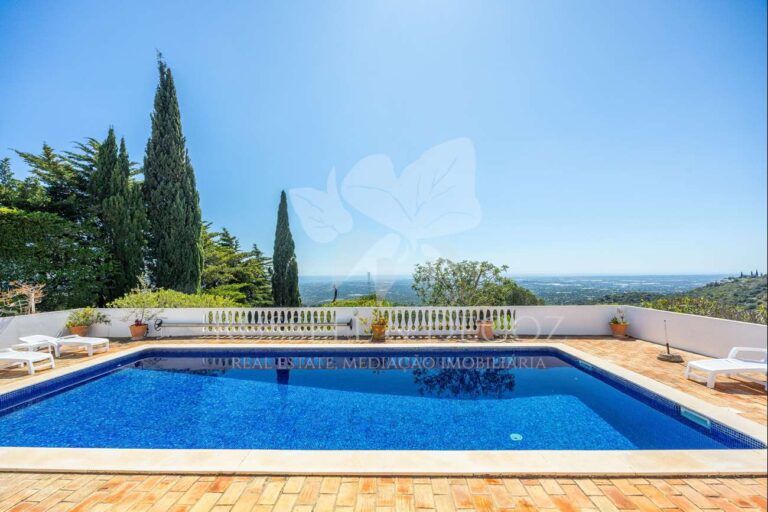 Villas with Pools in the Eastern Algarve Worth the Investment?